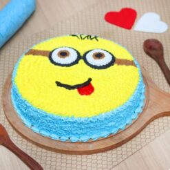 Exquisite Minion Cake with detailed Minion designs and delicious flavors, ideal for fans and adding fun to special celebrations.