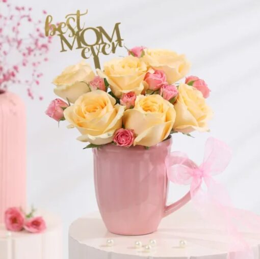 Sweet Mum's Peach Dream Bouquet – Elegant Arrangement of Peach Flowers to Celebrate and Delight Mum with Grace