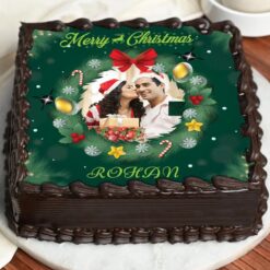 Christmas Keepsake Cake with customizable design and festive decorations.