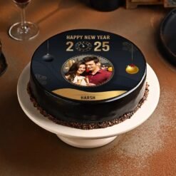 Timeless New Year Memory Cake with elegant design, perfect for celebrating past moments and creating new memories on New Year’s Eve.