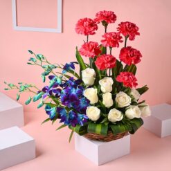 Delicate Symphony of Love – an exquisite bouquet with delicate blooms, elegantly arranged to convey love, tenderness, and romance.