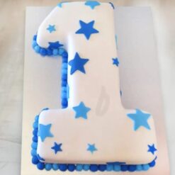 Little Star First Cake decorated with star-themed designs, ideal for celebrating a child’s first birthday.