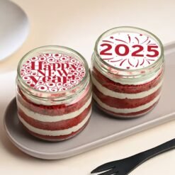 Velvety 2025 Red Jar Cakes – delicious red velvet jar cakes with cream layers, ideal for celebrations and thoughtful gifting in 2025.