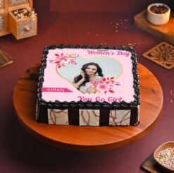 Memories Women’s Day Cake – a beautifully crafted cake celebrating Women’s Day with heartfelt designs and memorable moments.