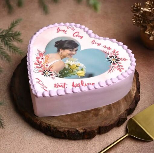 Pure Love Valentine Photo Cake – A personalized cake featuring a romantic design and rich flavors, perfect for celebrating Valentine’s Day.