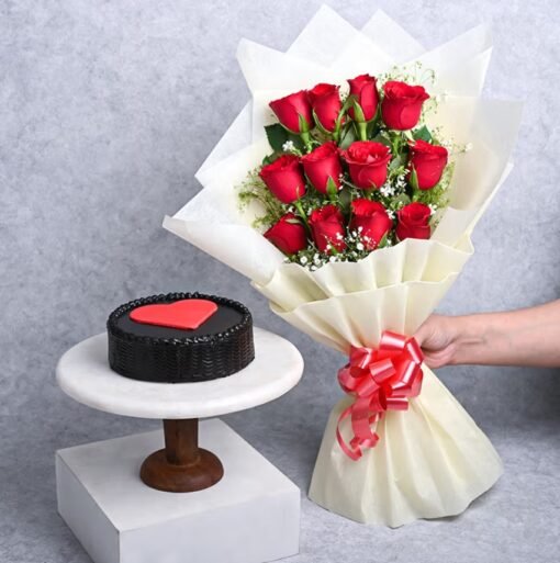 Elegant Pure Passion Roses bouquet with a delicious cake, ideal for romantic surprises, anniversaries, and special celebrations.