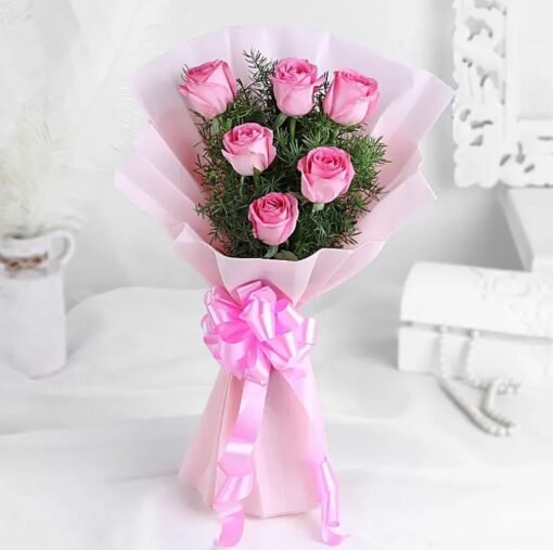 Rosy Flutter Love – A stunning arrangement of fresh roses, perfect for romantic gestures, anniversaries, and special occasions.