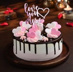 Unforgettable Love Heart Valentine Cake – A beautifully crafted heart-shaped cake with rich flavors, perfect for celebrating love on Valentine’s Day.