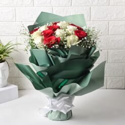 Vibrant Roses Symphony – A breathtaking arrangement of fresh, multicolored roses, symbolizing love, joy, and elegance.