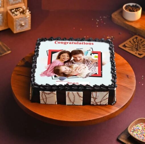 Shining Star Memory Cake for milestone celebrations, featuring a stunning design and delicious flavors for graduations, promotions, and achievements.