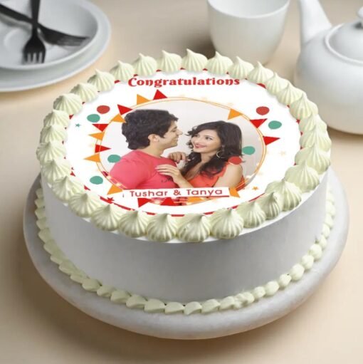 Snapshot of Love Cake featuring an edible photo, ideal for romantic celebrations like anniversaries, weddings, and Valentine’s Day.