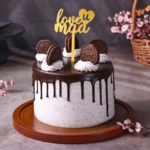 Choco Oreo Mother’s Day Cake — rich chocolate cake topped with Oreo cookies, cream swirls, and festive decorations for Mom.
