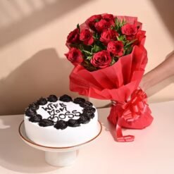Mom Is The Boss Combo — delightful Mother’s Day combo featuring a themed cake and fresh flowers celebrating Mom’s strength and love.
