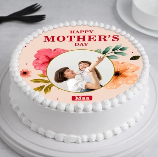 Momories With Mom Cake — beautifully designed cake with nostalgic elements and heartfelt message for Mother’s Day celebration.