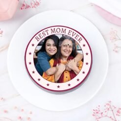 My Mother Is The Best Cake — beautifully designed cake with a loving Mother’s Day message and elegant decorations.